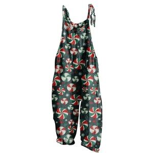 NWOT No Boundaries Jumpsuit for Women Printed Christmas Themed